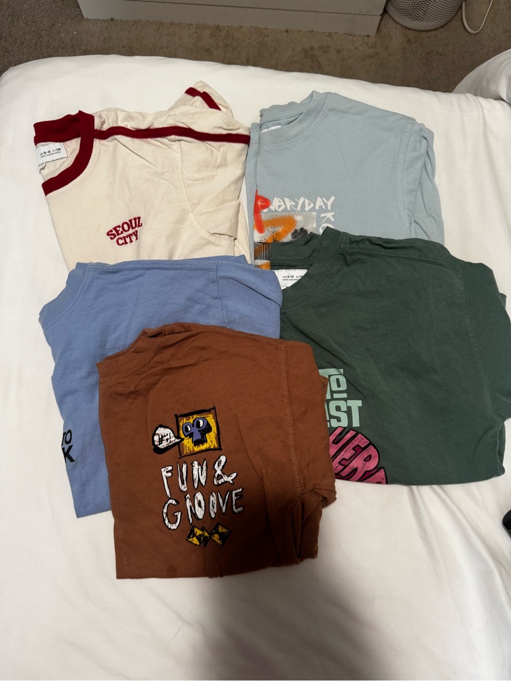 Zara 5 Mixed Graphic Tee Bundle